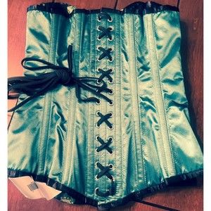 Women Steel Boned Lace Up Corset Size 28, New With Tag.